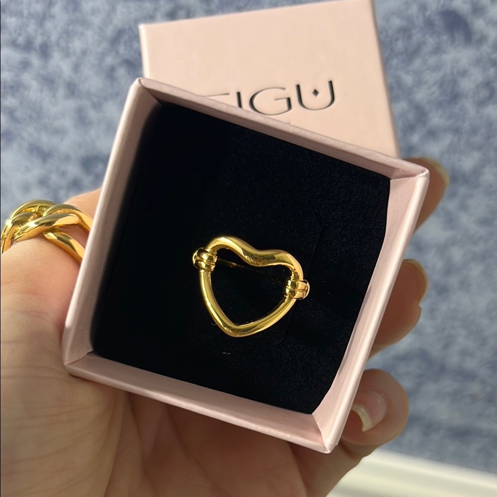 Figu Gold Heart Ring | Amy Ring